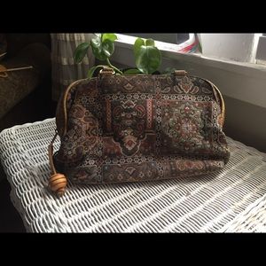 Small/medium tapestry purse! Very cute